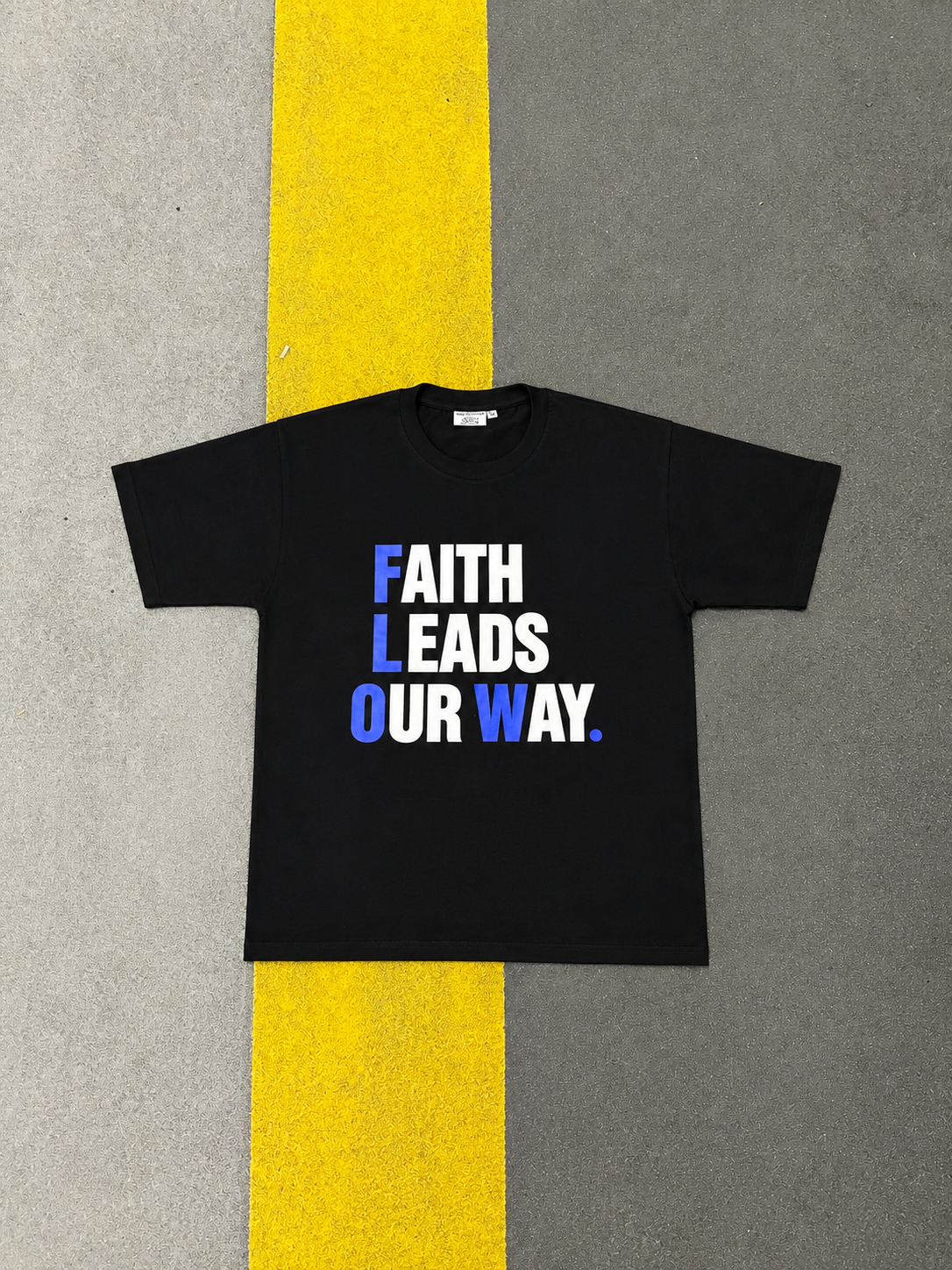 FLOW TEE