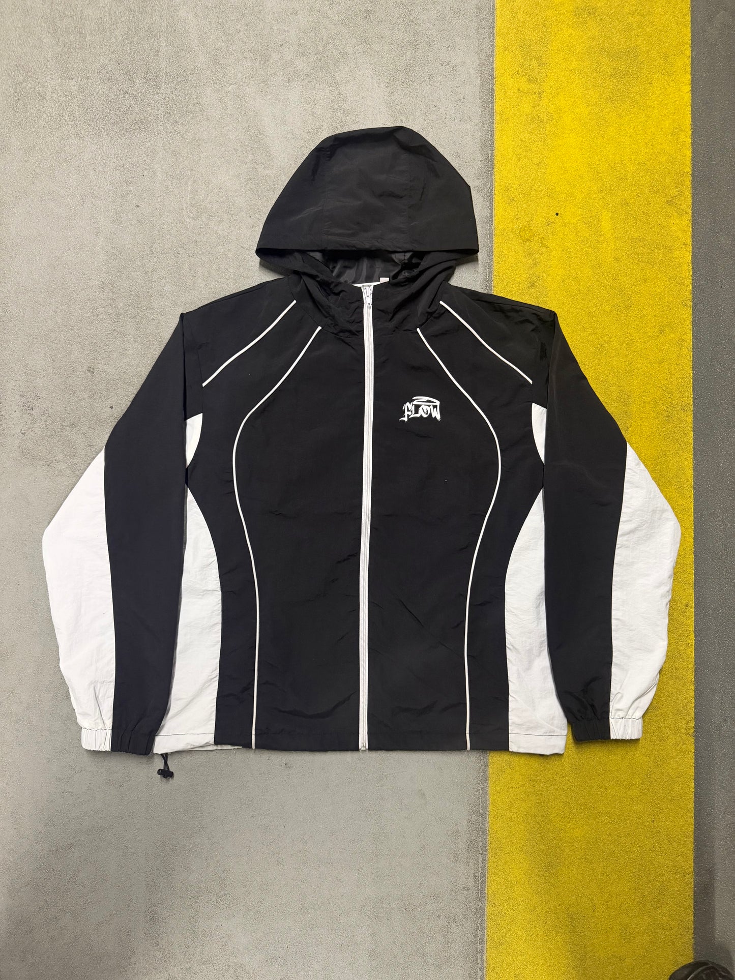 Flow windbreaker